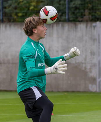 13.10.2026 - Fussball - 2. Bundesliga - Saison 2026 2027 - SpVgg Greuther Fürth Fuerth ( Kleeblatt ) - Training - - xwoxzix - Liam Wein ( U17, U 17 SpVgg )