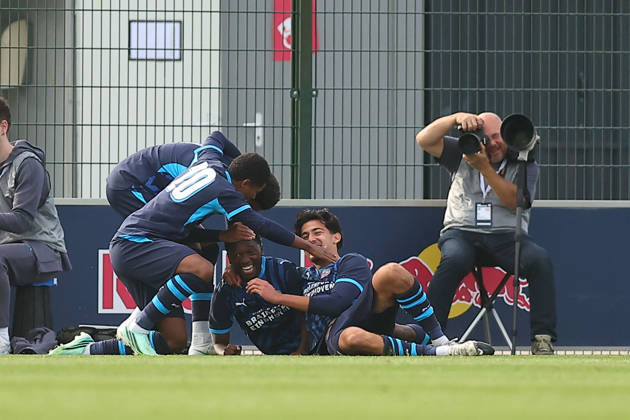 RB Leipzig U19 - PSV Eindhoven U19 UEFA Youth League Leipzig, 13.10.2026, Trainingszentrum am Cottaweg, Fußball, Saison 2026 2027, U19 Junioren, UEFA Youth League, 2. Spieltag , RB Leipzig U19 - PSV Eindhoven U19 1:6 (1:1) , Im Bild: Tor für Eindhoven, Torjubel nach dem 1:4, Torschütze Samuel Dumbili (7, Eindhoven) , Nur für journalistische Zwecke! For editorial use only! , UEFA regulations prohibit any use of photographs as image sequences and or quasi-video. ,