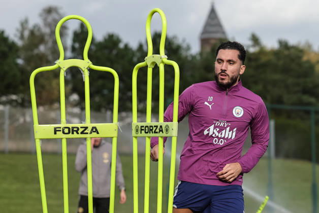 UEFA Champions League press conference, PK, Pressekonferenz and open training Matchday 2 of 8 Manchester City v Paris Saint-Germain Rayan Cherki of Manchester City in the training session during the UEFA Champions League press conference and open training Matchday 2 of 8 Manchester City vs Paris Saint-Germain at City Football Academy, Manchester, United Kingdom on 13 October 2026 (Photo by Mark Cosgrove News Images) Manchester City Football Academy Greater Manchester United, ManU Kingdom Copyright: xMarkxCosgrove NewsxImagesx
