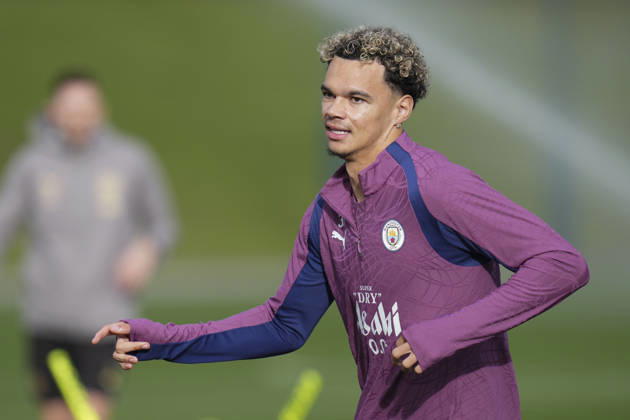 Manchester City Training, Champions League Nico O Reilly of Manchester City warms up during the training session ahead of UEFA Champions League matchday 2 vs Paris Saint-Germain, Manchester City at Joie Stadium, Etihad Campus, Manchester, England on 13 October 2026 Credit: Steve Flynn Every Second Media Editorial use only. All images are copyright Every Second Media Limited. No images may be reproduced without prior permission. Copyright: xIMAGO EveryxSecondxMediax ESM-2218-0117 StevexFlynnx xEveryxSecondxMediax