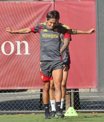 SOCCER - UEFA Champions League - AS Roma - press conference, PK, Pressekonferenz Photo by IPA ABACAPRESS.COM89637369 - October 13, 2026 Champions League: Gasperini and Malen Press Conference Training Sessions In the photo: Dybala (Photo by Gino Mancini) Roma Italy  Copyright: xIPAxSport ABACAx