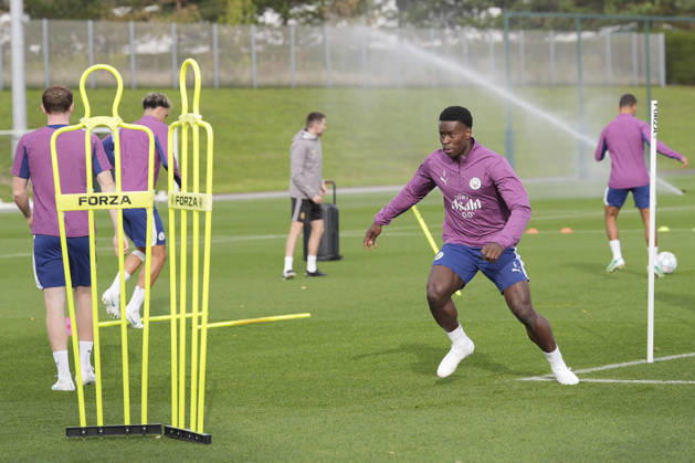 Manchester City Training, Champions League Marc Guéhi of Manchester City warms up during the training session ahead of UEFA Champions League matchday 2 vs Paris Saint-Germain, Manchester City at Joie Stadium, Etihad Campus, Manchester, England on 13 October 2026 Credit: Steve Flynn Every Second Media Editorial use only. All images are copyright Every Second Media Limited. No images may be reproduced without prior permission. Copyright: xIMAGO EveryxSecondxMediax ESM-2218-0124 StevexFlynnx xEveryxSecondxMediax
