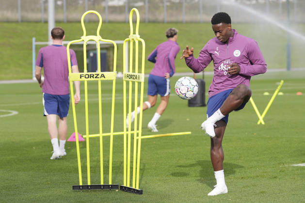 Manchester City Training, Champions League Marc Guéhi of Manchester City warms up during the training session ahead of UEFA Champions League matchday 2 vs Paris Saint-Germain, Manchester City at Joie Stadium, Etihad Campus, Manchester, England on 13 October 2026 Credit: Steve Flynn Every Second Media Editorial use only. All images are copyright Every Second Media Limited. No images may be reproduced without prior permission. Copyright: xIMAGO EveryxSecondxMediax ESM-2218-0125 StevexFlynnx xEveryxSecondxMediax