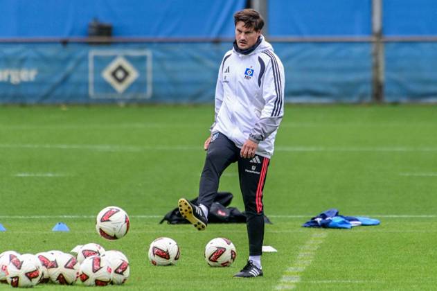 Trainer Merlin Polzin ( HSV ) Deutschland , Hamburg , Volksparkstadion , Fussball , 1. Bundesliga , Training des Hamburger SV