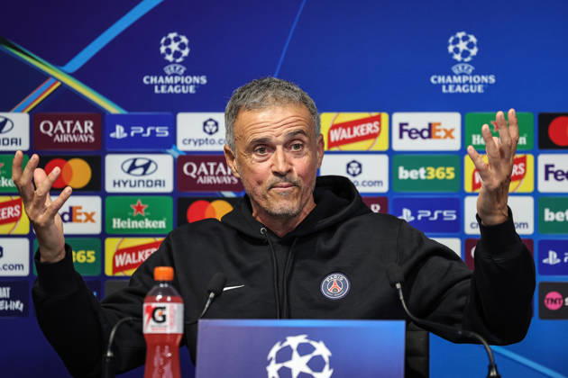 UEFA Champions League press conference, PK, Pressekonferenz and open training Matchday 2 of 8 Manchester City v Paris Saint-Germain Luis Enrique manager of Paris Saint-Germain speaks during the UEFA Champions League press conference and open training Matchday 2 of 8 Manchester City vs Paris Saint-Germain at City Football Academy, Manchester, United Kingdom on 13 October 2026 (Photo by Mark Cosgrove News Images) Manchester City Football Academy Greater Manchester United, ManU Kingdom Copyright: xMarkxCosgrove NewsxImagesx