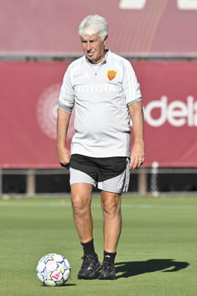 IPA89639243 - Gian Piero Gasperini, head coach of AS Roma, during the UEFA Champions League soccer match between AS Roma and Real Madrid, at a press conference, PK, Pressekonferenz and training session at the Trigoria Training Center on October 13, 2026, in Rome, Italy. During the AS Roma press conference for the UEFA Champions League soccer match in Rome, Italy, on October 13, 2026 Copyright: xRobertoxRamaccia IPAxSportx xx IPA89639243 IPA89639243