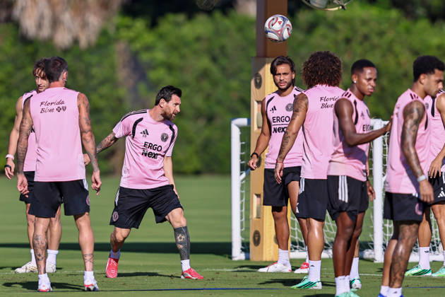 FORT LAUDERDALE, FL - OCTOBER 13: Inter Miami CF forward Lionel Messi (10) is seen during an Inter Miami Training Session at Florida Blue Training Center on October 13, 2026 in Fort Lauderdale, Florida. (Photo by Chris Arjoon Icon Sportswire) SOCCER: OCT 13 Inter Miami CF Training EDITORIAL USE ONLY Icon2610130000021
