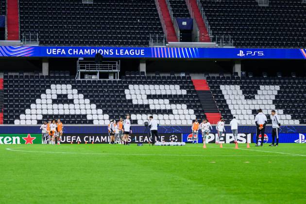 SOCCER - UEFA CL, LASK vs Liverpool LINZ,AUSTRIA,13.OCT.26 - SOCCER - UEFA Champions League, Linzer ASK vs Liverpool FC, preview, training Liverpool. Image shows the team of Liverpool.  GEPAxpictures xChristianxMoser