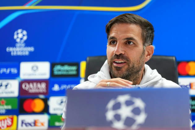 press conference, PK, Pressekonferenz Champions League Como 1907 2026 2027 Rotterdam - Coach Cesc Fabregas of Como 1907 talks during a press conference before the Champions League match against Feyenoord Rotterdam. The press conference is set at Stadion Feijenoord on 13 October 2026 in Rotterdam, Netherlands. (Hero Images Yannick Verhoeven) Copyright: xYannickxVerhoevenx