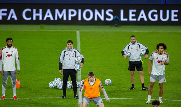 Football - UEFA Champions League - LASK v Liverpool FC - MD-1 LINZ, AUSTRIA - Tuesday, October 13, 2026: Liverpool s head coach Andoni Iraola during a training session ahead of the UEFA Champions League 2026 27 League Phase MD2 match between LASK and Liverpool FC at the Oberösterreich Arena. (Photo by David Rawcliffe Propaganda) LINZ Oberösterreich Arena UPPER AUSTRIA AUSTRIA  Copyright: xDavidxRawcliffex P2026-10-13-LASK_Liverpool_MD-1_Training