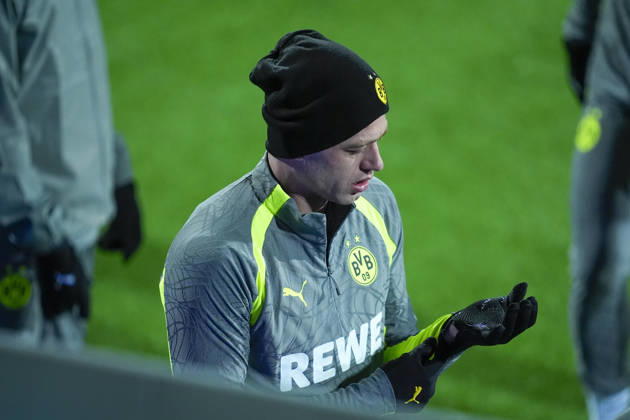 Champions League Bodo Glimt Borussia Dortmund Bodo 20261013 Julian Ryerson and Borussia Dortmund train at Aspmyra Stadium, the day of the Champions League soccer match between Bodo Glimt and Borussia Dortmund. Photo: Terje Pedersen, NTB, Bodo, Norway. EDITORIAL USE ONLY. RESTRICTED USE FOR BETTING COMPANIES.  Copyright: xTerjexPedersenx xNTBx