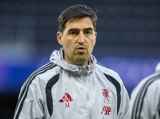 Football - UEFA Champions League - LASK v Liverpool FC - MD-1 LINZ, AUSTRIA - Tuesday, October 13, 2026: Liverpool s head coach Andoni Iraola during a training session ahead of the UEFA Champions League 2026 27 League Phase MD2 match between LASK and Liverpool FC at the Oberösterreich Arena. (Photo by David Rawcliffe Propaganda) LINZ Oberösterreich Arena UPPER AUSTRIA AUSTRIA  Copyright: xDavidxRawcliffex P2026-10-13-LASK_Liverpool_MD-1_Training-47
