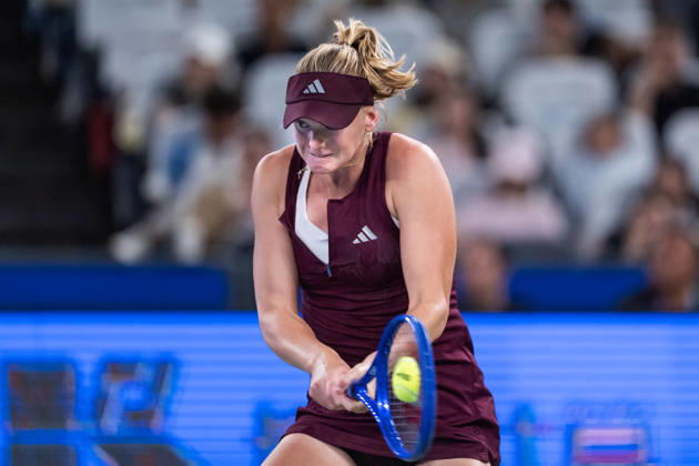 October 13, 2026, Wuhan, Hubei, China: American tennis player Ashlyn Krueger, seen in action during the Wuhan Open final match played at the Optics Valley International Tennis Center against Chinese tennis player Shuai Zhang (Not in picture) in Wuhan. Ashlyn Krueger defeated Shuai Zhang with a score of 6-3, 6-0. 2026 WTA, Tennis Damen Wuhan Open: Ashlyn Krueger - Shuai Zhang In Wuhan, China - 13 Oct 2026  - ZUMAs197 20261013_aaa_s197_171 Copyright: xRenxYongx