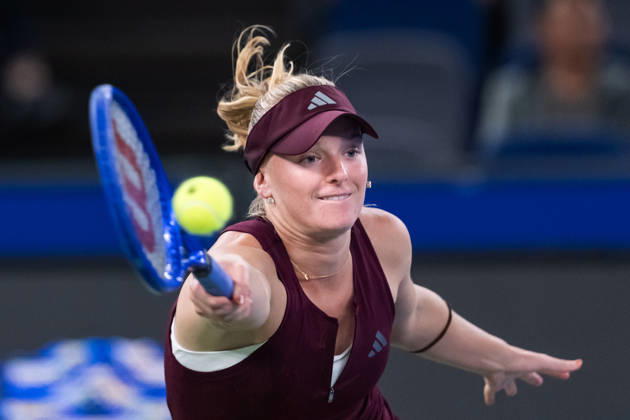 October 13, 2026, Wuhan, Hubei, China: American tennis player Ashlyn Krueger, seen in action during the Wuhan Open final match played at the Optics Valley International Tennis Center against Chinese tennis player Shuai Zhang (Not in picture) in Wuhan. Ashlyn Krueger defeated Shuai Zhang with a score of 6-3, 6-0. 2026 WTA, Tennis Damen Wuhan Open: Ashlyn Krueger - Shuai Zhang In Wuhan, China - 13 Oct 2026  - ZUMAs197 20261013_aaa_s197_181 Copyright: xRenxYongx