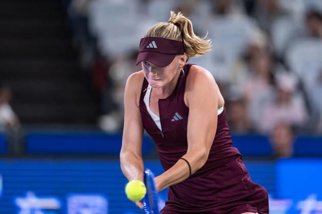 October 13, 2026, Wuhan, Hubei, China: American tennis player Ashlyn Krueger, seen in action during the Wuhan Open final match played at the Optics Valley International Tennis Center against Chinese tennis player Shuai Zhang (Not in picture) in Wuhan. Ashlyn Krueger defeated Shuai Zhang with a score of 6-3, 6-0. 2026 WTA, Tennis Damen Wuhan Open: Ashlyn Krueger - Shuai Zhang In Wuhan, China - 13 Oct 2026  - ZUMAs197 20261013_aaa_s197_186 Copyright: xRenxYongx