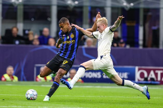 Inter s Andy Diouf and Club s Joaquin Seys fight for the ball during a soccer game between Italian Inter Milan and Belgian Club Brugge KV, Tuesday 13 October 2026 in Milan, Italy, on day 2 of the UEFA Champions League league phase. BRUNOxFAHY  x189711388x