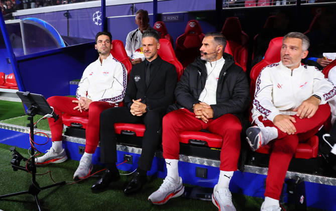 RB Leipzig - PSV Eindhoven Champions League Leipzig, 13.10.2026, Red Bull Arena, UEFA Champions League , RBLeipzig (GER) vs. PSV Eindhoven (NED) , Im Bild: Co-Trainer Thomas Stefan Buck (RB Leipzig), Trainer Martin Demichelis, Co-Trainer Cristian Fiel (RB Leipzig) und Co-Trainer Jan Zimmermann (RB Leipzig) ,