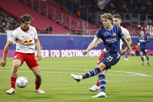 LEIPZIG - (lr) Willi Orban of RB Leipzig, Sven Mijnans of PSV Eindhoven and Brajan Gruda of RB Leipzig during the UEFA Champions League match between RB Leipzig and PSV Eindhoven at the RB Arena on 13 October 2026 in Leipzig, Germany. MAURICE VAN STEEN ANP xVIxANPxSportx xxANPxIVx 572345982 originalFilename: 572345982.jpg