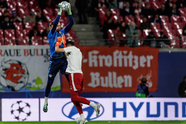 13.10.2026, GER, Fussball, Herren, UEFA Chempionsleague 2026 2027, RB Leipzig vs. PSV Eindhoven Maarten Vandevoordt (RB Leipzig 26) bei der Erwärmung Leipzig Red Bull Arena Sachsen Deutschland Copyright: xNordphoto Trienitzx