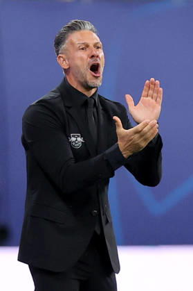 13.10.2026, xtgx, Fussball, UEFA Champions League, RB Leipzig - PSV Eindhoven, v.l. Trainer Coach Martin Demichelis (RB Leipzig) gibt Anweisungen, gestikuliert, mit den Armen gestikulieren gives instructions, gesticulate (DFL DFB REGULATIONS PROHIBIT ANY USE OF PHOTOGRAPHS as IMAGE SEQUENCES and or QUASI-VIDEO) Leipzig