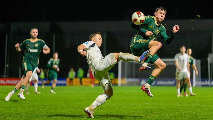13.10.2026 - Fussball - Saison 2026 2027 - Regionalliga Bayern - 14. Spieltag: SC Eltersdorf - SV Wacker Burghausen - JoTe - xjoxtex - Maximilian Göbhardt Goebhardt (10, SC Eltersdorf ) Jannis Turtschan (23, SV Wacker Burghausen ) Marco Niedermayer (16, SC Eltersdorf )