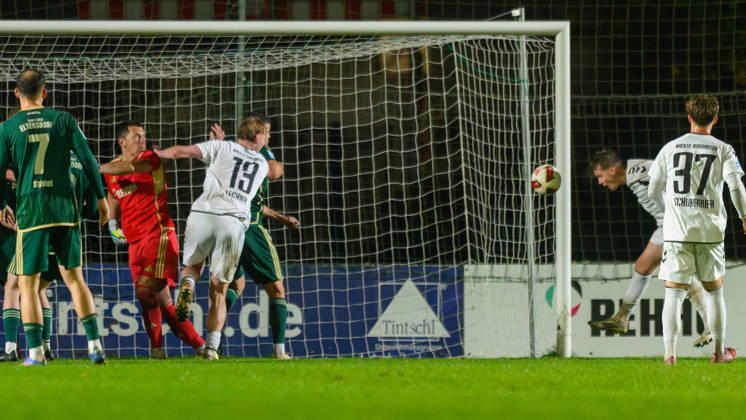 13.10.2026 - Fussball - Saison 2026 2027 - Regionalliga Bayern - 14. Spieltag: SC Eltersdorf - SV Wacker Burghausen - JoTe - xjoxtex - Treffer Tor Torschuß