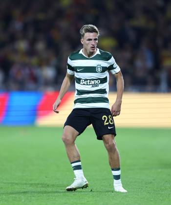 UEFA Champions League - RC Lens v Sporting Club de Portugal LENS, FRANCE, OCTOBER 13: Jesse Derry of Sporting CP during the UEFA Champions League 2026 27 League Phase MD2 match between RC Lens and Sporting Club de Portugal at Stade Bollaert-Delelis on October 13, 2026 in Lens, France. (Photo by Daniel Weir) Lens Stade Bollaert-Delelis France Copyright: xDanielxWeir SportsxPressxPhotox Sportspressphoto_SPR254450