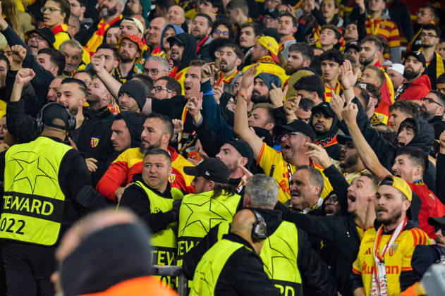 FOOTBALL : RC Lens vs Sporting Club Portugal - Ligue des Champions - Phase de Ligue - Journée 2 - 13 10 2026 Echauffourées en fin de match entre les supporters Lensois et Portugais LensFrance  Copyright: xBaptistexAutissierx