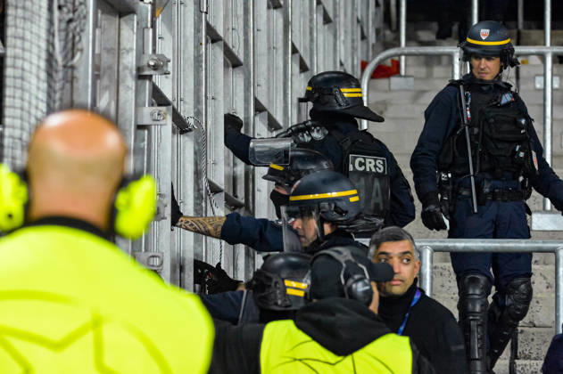FOOTBALL : RC Lens vs Sporting Club Portugal - Ligue des Champions - Phase de Ligue - Journée 2 - 13 10 2026 Echauffourées en fin de match entre les supporters Lensois et Portugais LensFrance  Copyright: xBaptistexAutissierx