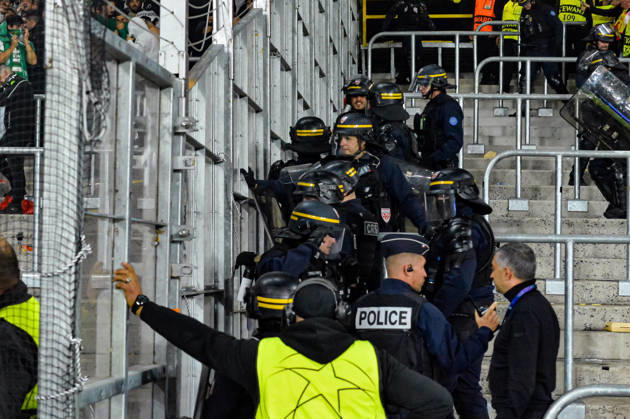 FOOTBALL : RC Lens vs Sporting Club Portugal - Ligue des Champions - Phase de Ligue - Journée 2 - 13 10 2026 Echauffourées en fin de match entre les supporters Lensois et Portugais LensFrance  Copyright: xBaptistexAutissierx