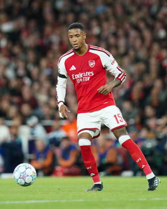 Arsenal v Lille OSC, UEFA Champions League Ezri Konsa of Arsenal during Arsenal v Lille OSC UEFA Champions League matchday 2 at the Emirates Stadium, London, England on 13 October 2026 Credit: Dylan Hepworth Every Second Media Editorial use only. All images are copyright Every Second Media Limited. No images may be reproduced without prior permission. Copyright: xIMAGO EveryxSecondxMediax ESM-2215-0040 DylanxHepworthx xEveryxSecondxMediax