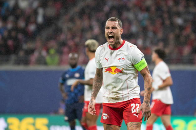 UEFA Champions League: RB Leipzig vs. PSV Eindhoven, 13.10.26 Kapitän David Raum (22, RB Leipzig) schreit unzufrieden Richtung Schiedsrichter-Assistent. Emotionen, Wut. Fußball, UEFA Champions League, Saison 2026 2027: RB Leipzig vs. PSV Eindhoven am 13.10.2026 in der Red Bull Arena, Leipzig. Copyright: xBEAUTIFULxSPORTS JanxKaeferx