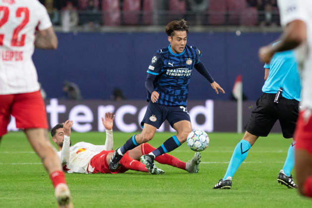 UEFA Champions League: RB Leipzig vs. PSV Eindhoven, 13.10.26 Kodai Sano (24, PSV Eindhoven) setzt sich gegen Romulo Cardoso da Cruz (40, RB Leipzig) durch. Fußball, UEFA Champions League, Saison 2026 2027: RB Leipzig vs. PSV Eindhoven am 13.10.2026 in der Red Bull Arena, Leipzig. Copyright: xBEAUTIFULxSPORTS JanxKaeferx