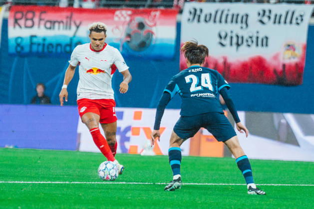 Antonio Nusa (RB Leipzig, 7) dribbles Kodai Sano (PSV Eindhoven, 24) RB Leipzig vs PSV Eindhoven, UEFA Champions League, Champions League, Germany, Football, 26 27, GER, Leipzig, Red Bull Arena Stadium, 13 October 2026 DFL regulations prohibit any use of photographs as image sequences and or quasi-video.DFL regulations prohibit any use of photographs as image sequences and or quasi-video. Leipzig Red Bull Arena, Leipzig Sachsen GER Copyright: xBillmanxDubex