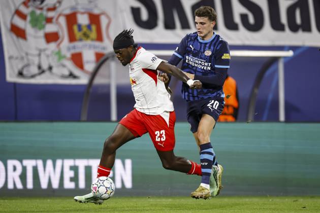 LEIPZIG - (lr) Castello Lukeba of RB Leipzig and Guus Til of PSV Eindhoven during the UEFA Champions League match between RB Leipzig and PSV Eindhoven at the RB Arena on 13 October 2026 in Leipzig, Germany. MAURICE VAN STEEN ANP xVIxANPxSportx xxANPxIVx 572349708 originalFilename: 572349708.jpg