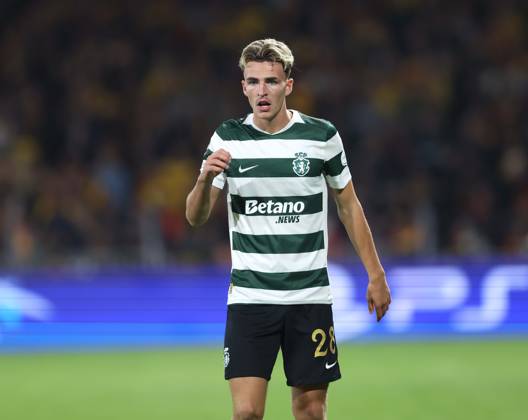 UEFA Champions League - RC Lens v Sporting Club de Portugal LENS, FRANCE, OCTOBER 13: Jesse Derry of Sporting CP during the UEFA Champions League 2026 27 League Phase MD2 match between RC Lens and Sporting Club de Portugal at Stade Bollaert-Delelis on October 13, 2026 in Lens, France. (Photo by Daniel Weir) Lens Stade Bollaert-Delelis France Copyright: xDanielxWeir SportsxPressxPhotox Sportspressphoto_SPR254516
