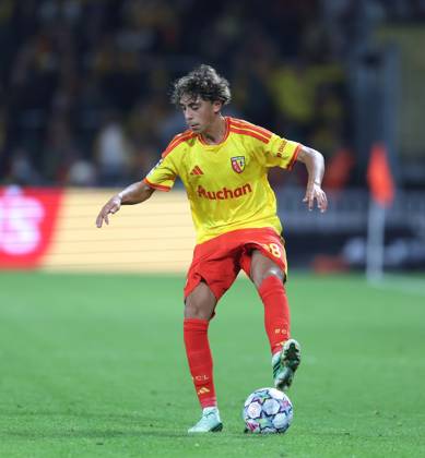 UEFA Champions League - RC Lens v Sporting Club de Portugal LENS, FRANCE, OCTOBER 13: Mezian Mesloub of Lens on the ball during the UEFA Champions League 2026 27 League Phase MD2 match between RC Lens and Sporting Club de Portugal at Stade Bollaert-Delelis on October 13, 2026 in Lens, France. (Photo by Daniel Weir) Lens Stade Bollaert-Delelis France Copyright: xDanielxWeir SportsxPressxPhotox Sportspressphoto_SPR254524