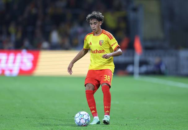 UEFA Champions League - RC Lens v Sporting Club de Portugal LENS, FRANCE, OCTOBER 13: Mezian Mesloub of Lens on the ball during the UEFA Champions League 2026 27 League Phase MD2 match between RC Lens and Sporting Club de Portugal at Stade Bollaert-Delelis on October 13, 2026 in Lens, France. (Photo by Daniel Weir) Lens Stade Bollaert-Delelis France Copyright: xDanielxWeir SportsxPressxPhotox Sportspressphoto_SPR254525
