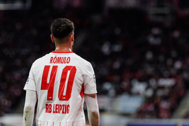 13.10.2026, GER, Fussball, Herren, UEFA Chempionsleague 2026 2027, RB Leipzig vs. PSV Eindhoven RÃ mulo Cardoso Romulo Cardoso (RB Leipzig 40) geht vom Feld Leipzig Red Bull Arena Sachsen Deutschland Copyright: xNordphoto Trienitzx