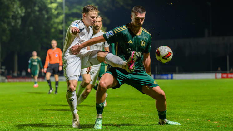 13.10.2026 - Fussball - Saison 2026 2027 - Regionalliga Bayern - 14. Spieltag: SC Eltersdorf - SV Wacker Burghausen - JoTe - xjoxtex - Jannis Turtschan (23, SV Wacker Burghausen ) Yannik Jassmann (9, SC Eltersdorf )