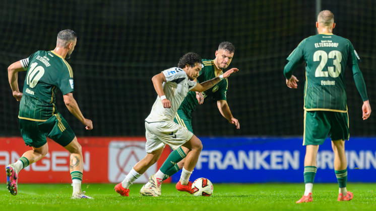 13.10.2026 - Fussball - Saison 2026 2027 - Regionalliga Bayern - 14. Spieltag: SC Eltersdorf - SV Wacker Burghausen - JoTe - xjoxtex - Maximilian Göbhardt Goebhardt (10, SC Eltersdorf ) Noah Shawn Agbaje (10, SV Wacker Burghausen ) Sebastian Marx (28, SC Eltersdorf ) Tom Feulner (23, SC Eltersdorf )