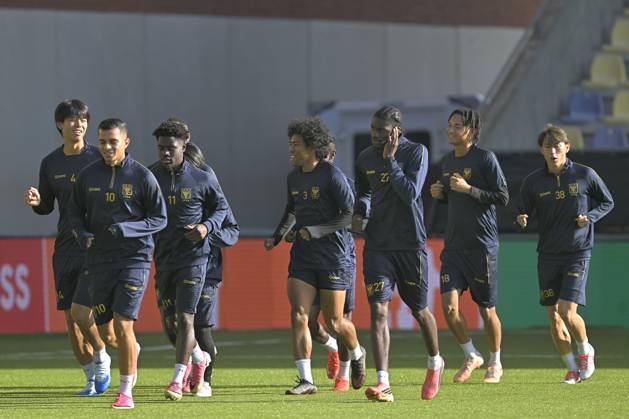 Sint-Truidense VV v Iberia Tbilisi - UEFA Conference League Media Activities 14 10 2026 SINT-TRUIDEN, BELGIUM - OCTOBER 14 : players of STVV pictured during a training session ahead of the UEFA Conference League 2026 27 first qualifying round between Sint-Truidense VV and Iberia Tbilisi on October 14, 2026 in Sint-Truiden, Belgium, 14 10 2026 Sint-Truiden Belgium  Copyright: xSesx