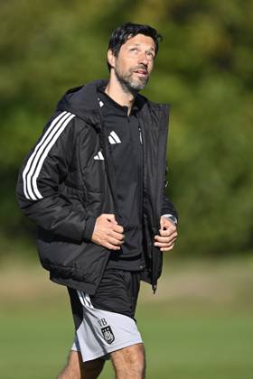 GNK Dinamo v RSC Anderlecht - UEFA Europa League Media Activities 14 10 2026 ZAGREB, CROATIA - OCTOBER 14 : Bruno Vitor head coach of RSC Anderlecht pictured during a training session ahead of the UEFA Europa League 2026 27 League Phase matchday 2 match between GNK Dinamo and RSC Anderlecht on October 14, 2026 in Zagreb, Croatia, 14 10 2026 Zagreb Croatia  Copyright: xNicoxVereeckenx