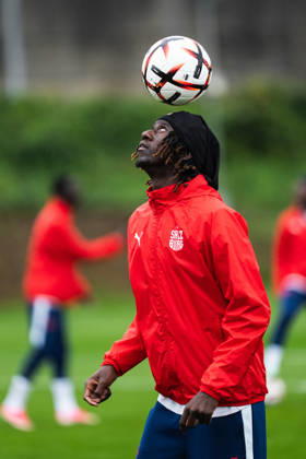 SOCCER - UEFA EL, RBS vs Milan SALZBURG,AUSTRIA,14.OCT.26 - SOCCER - UEFA Europa League, Red Bull Salzburg vs AC Milan, preview, training RBS. Image shows Gaoussou DiakitÃ (RBS).  GEPAxpictures xJulioxArellano