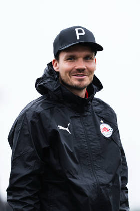 SOCCER - UEFA EL, RBS vs Milan SALZBURG,AUSTRIA,14.OCT.26 - SOCCER - UEFA Europa League, Red Bull Salzburg vs AC Milan, preview, training RBS. Image shows head coach Danny Roehl (RBS).  GEPAxpictures xJulioxArellano