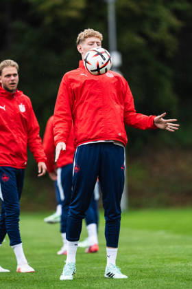 SOCCER - UEFA EL, RBS vs Milan SALZBURG,AUSTRIA,14.OCT.26 - SOCCER - UEFA Europa League, Red Bull Salzburg vs AC Milan, preview, training RBS. Image shows Valentin Zabransky (RBS).  GEPAxpictures xJulioxArellano