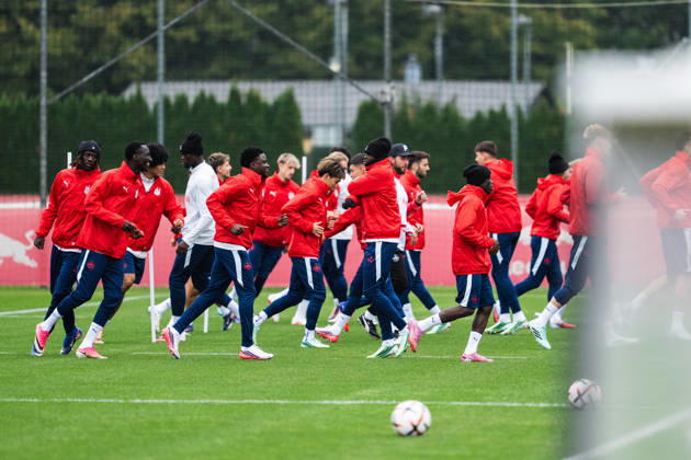 SOCCER - UEFA EL, RBS vs Milan SALZBURG,AUSTRIA,14.OCT.26 - SOCCER - UEFA Europa League, Red Bull Salzburg vs AC Milan, preview, training RBS. Image shows the team of RBS.  GEPAxpictures xJulioxArellano