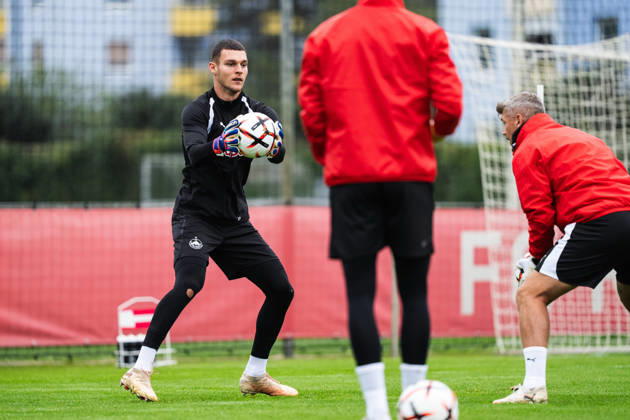 SOCCER - UEFA EL, RBS vs Milan SALZBURG,AUSTRIA,14.OCT.26 - SOCCER - UEFA Europa League, Red Bull Salzburg vs AC Milan, preview, training RBS. Image shows Christian Zawieschitzky (RBS).  GEPAxpictures xJulioxArellano