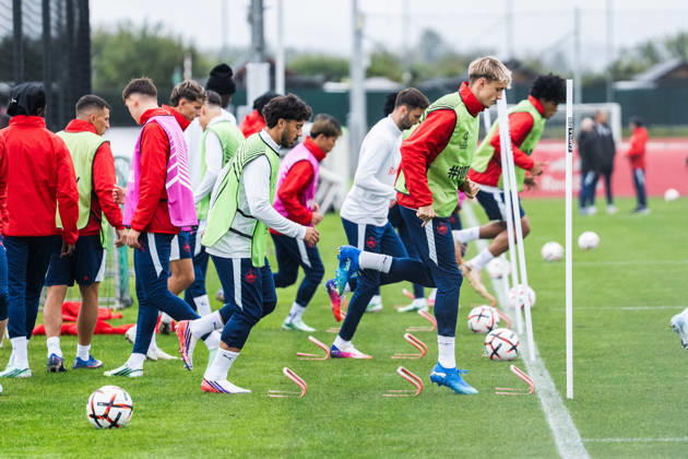 SOCCER - UEFA EL, RBS vs Milan SALZBURG,AUSTRIA,14.OCT.26 - SOCCER - UEFA Europa League, Red Bull Salzburg vs AC Milan, preview, training RBS. Image shows the team of RBS.  GEPAxpictures xJulioxArellano