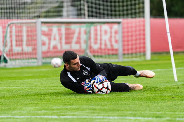 SOCCER - UEFA EL, RBS vs Milan SALZBURG,AUSTRIA,14.OCT.26 - SOCCER - UEFA Europa League, Red Bull Salzburg vs AC Milan, preview, training RBS. Image shows Christian Zawieschitzky (RBS).  GEPAxpictures xJulioxArellano